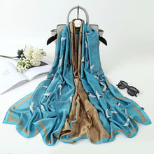 Charger l'image dans la galerie, Écharpe, châle d'hiver soie conception de luxe femme Hijab - 53 pièces différentes